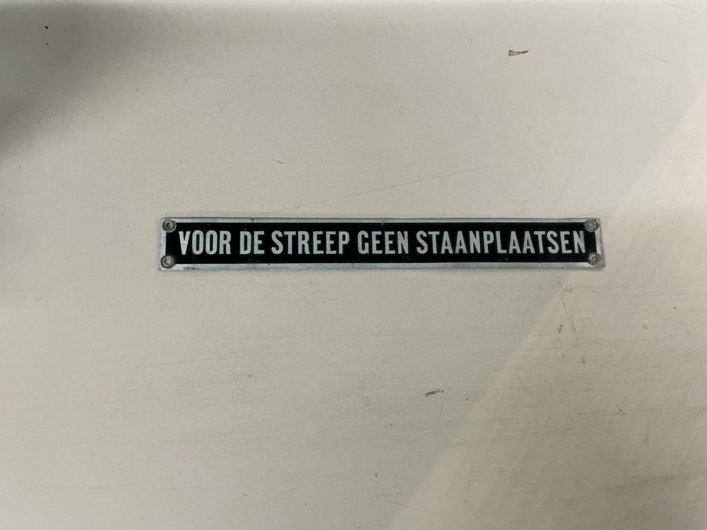 Aluminium bordje uit de bus, Ophalen of Verzenden, Zo goed als nieuw