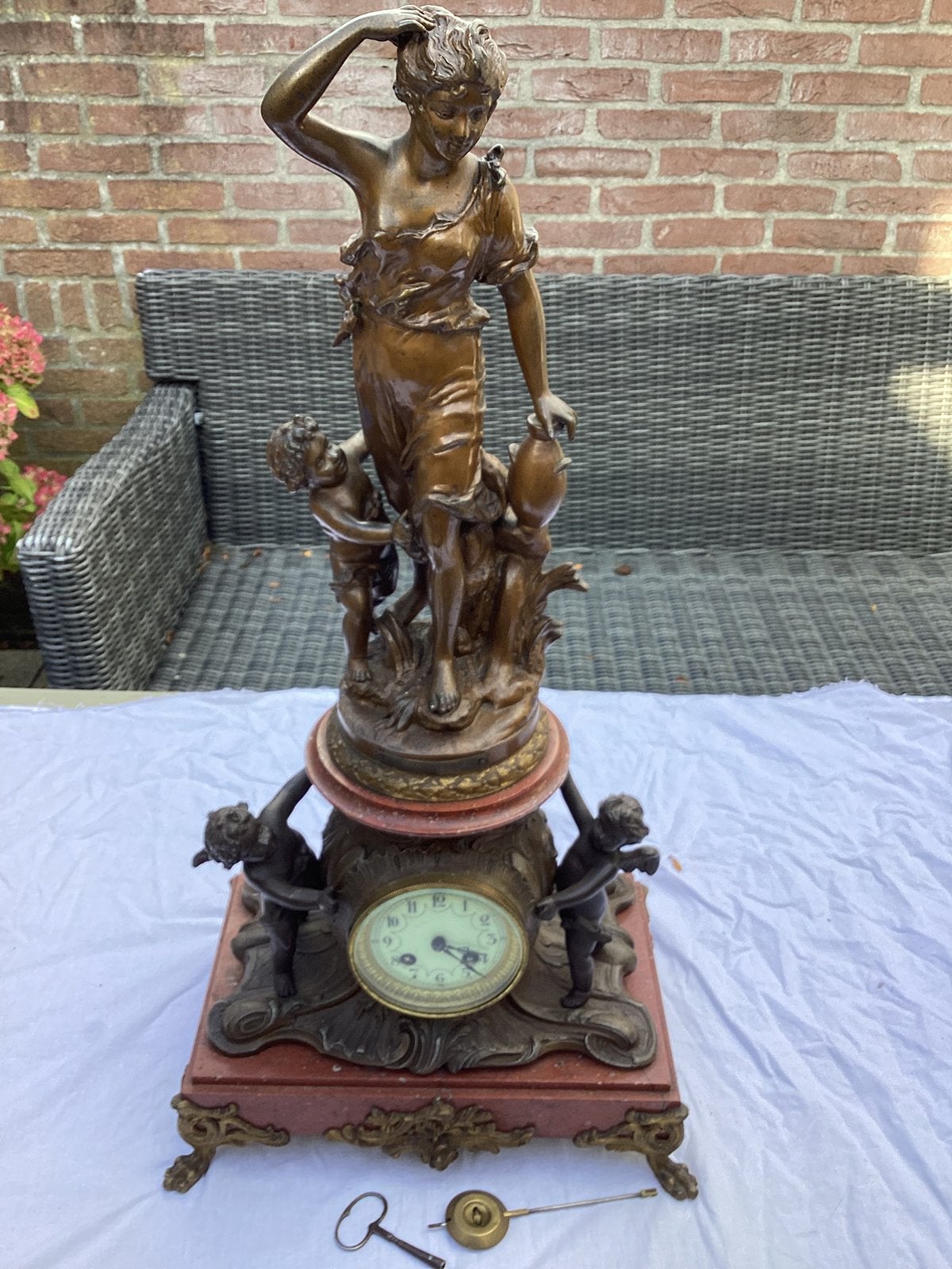 Grootte klok 68cm gemerkt par ANFRIE, Ophalen
