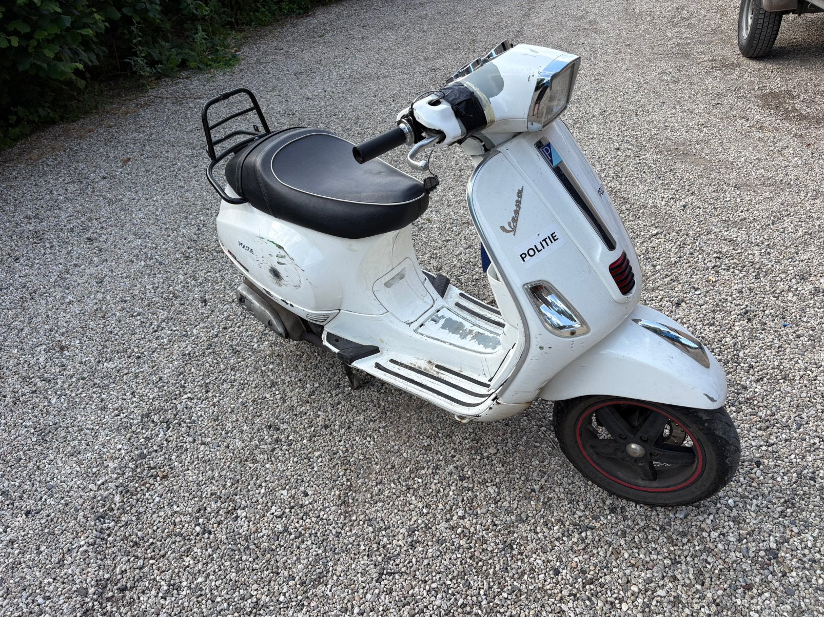 Vespa in rijdende staat met geel kenteken, voor onderdelen, Fietsen en Brommers, Brommeronderdelen | Scooters, Ophalen, Gebruikt