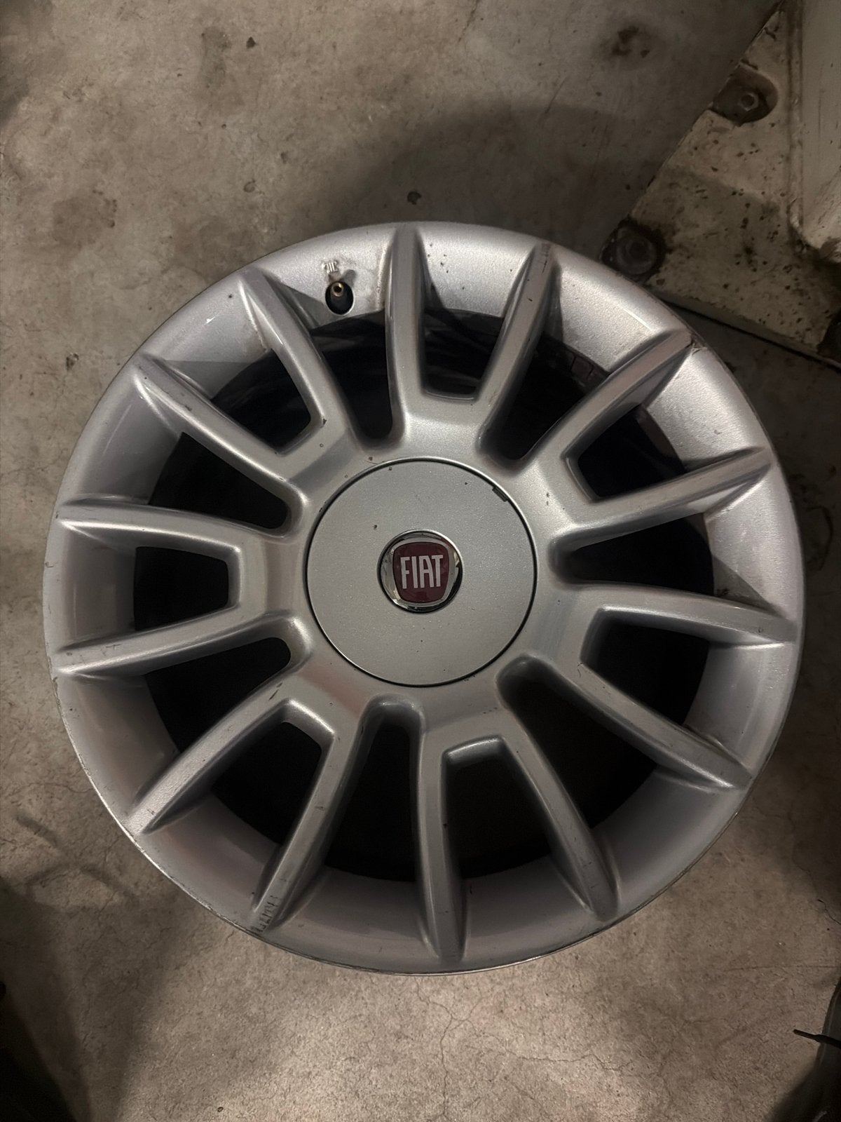 Fiat velg - 16 inch - Gebruikt, Auto-onderdelen, Ophalen of Verzenden, Gebruikt, Fiat