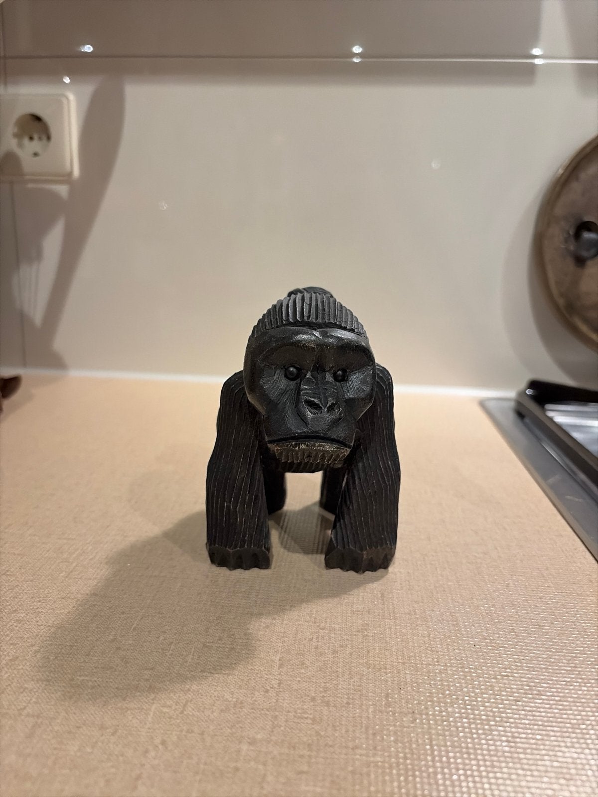 Houten Gorilla Beeldje met Baby - Handgesneden, Ophalen of Verzenden, Gebruikt, Dier