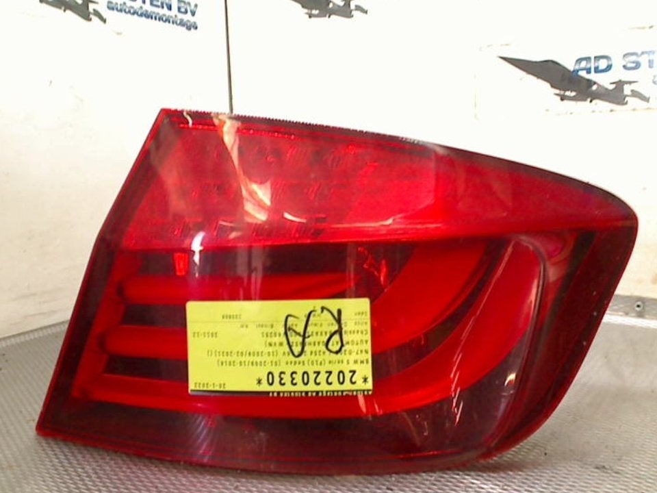 Achterlicht Rechts BMW 5 serie (F10) 2011 17346202, Gebruikt, Petuelring 130, München 80809, , Duitsland, BMW, Bayerische Motoren Werke AG