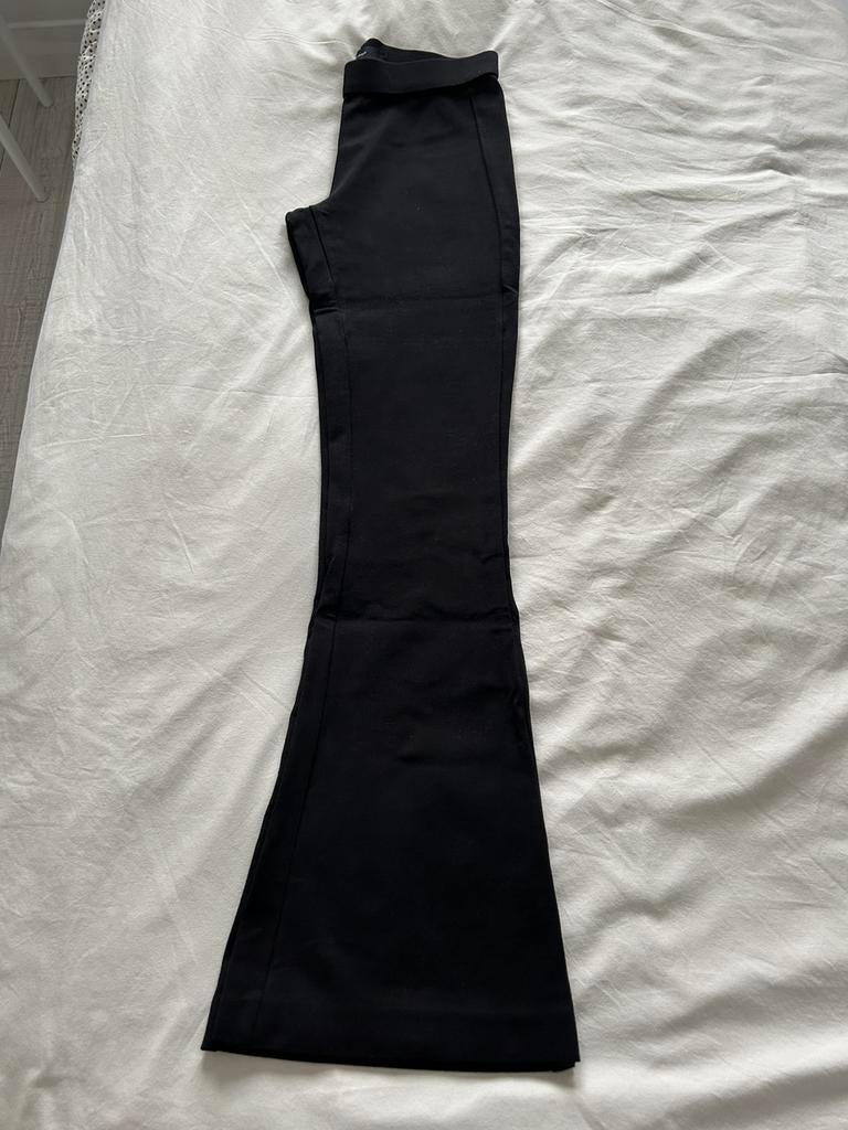 Zwarte flared broek Vero Moda maat S, Zwart, Ophalen of Verzenden, Zo goed als nieuw, Maat 36 (S)