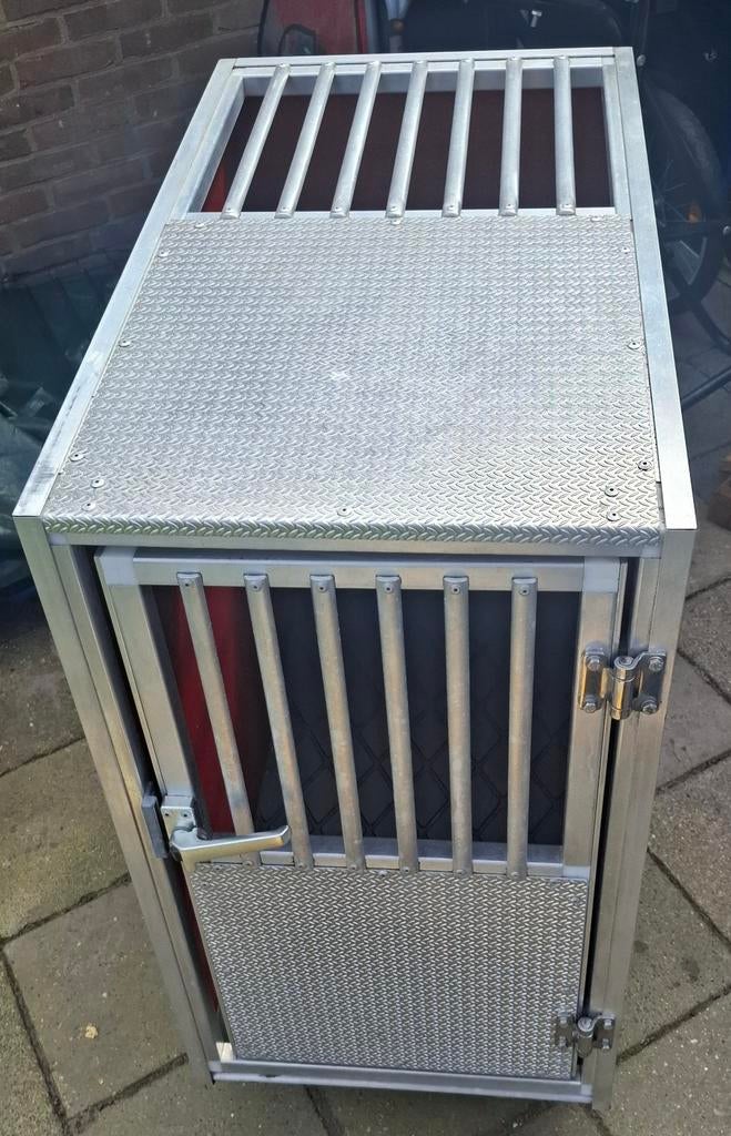 Veilge hondenkooi/bench voor auto, Ophalen of Verzenden