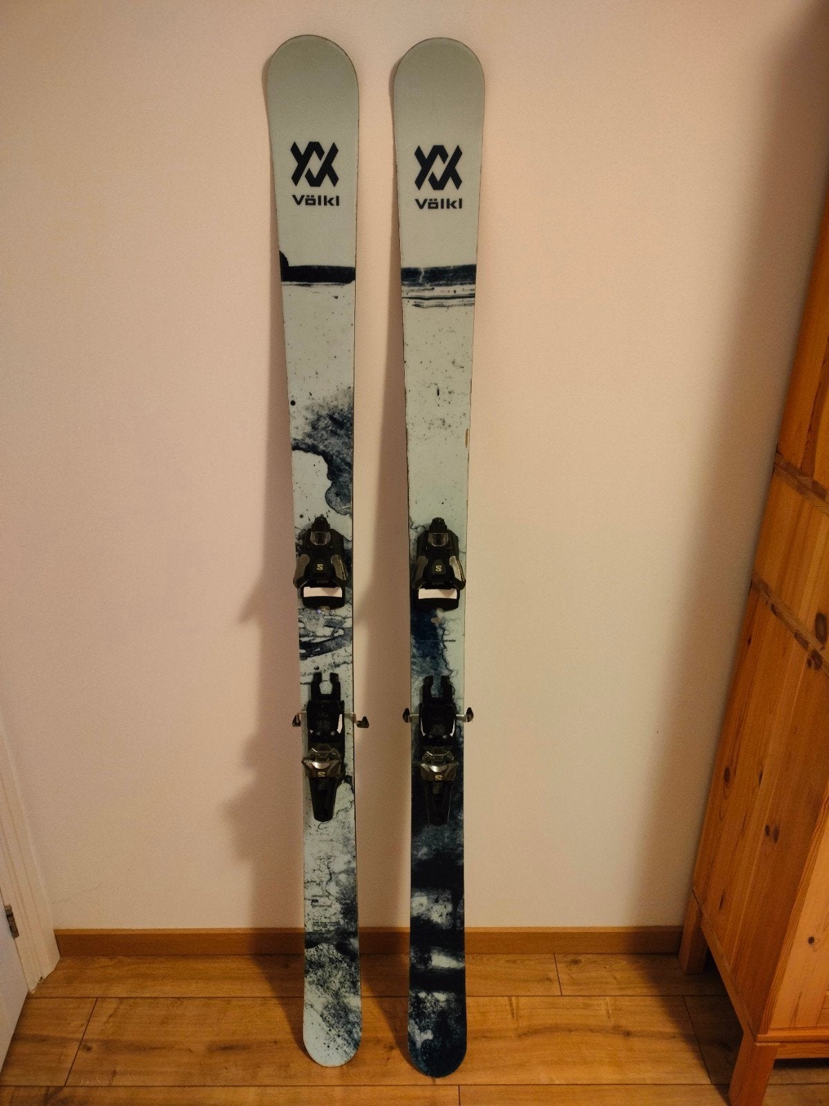 181cm Volkl Revolt 95 with Salomon Strive 14 bindings, Gebruikt, Skiën, Ski's, Salomon