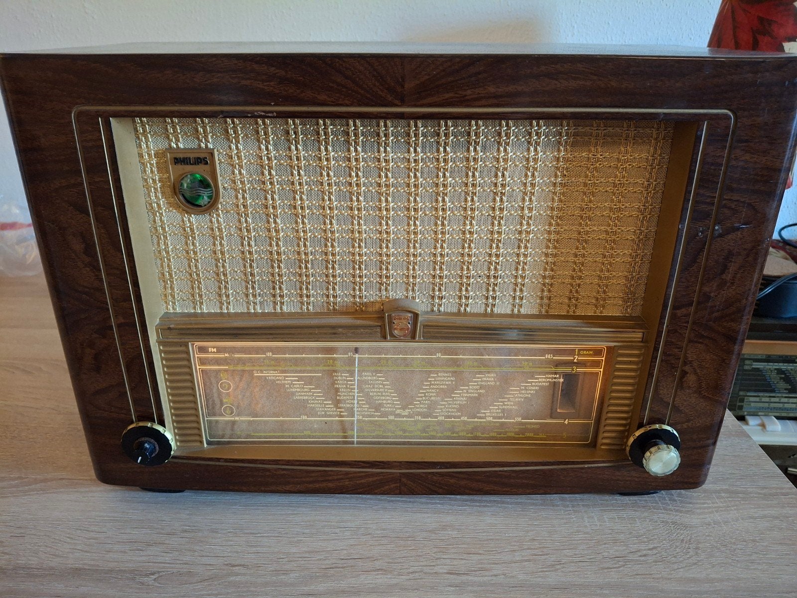 super spelende philips BX534 buizenradio incl bluetooth, Ophalen