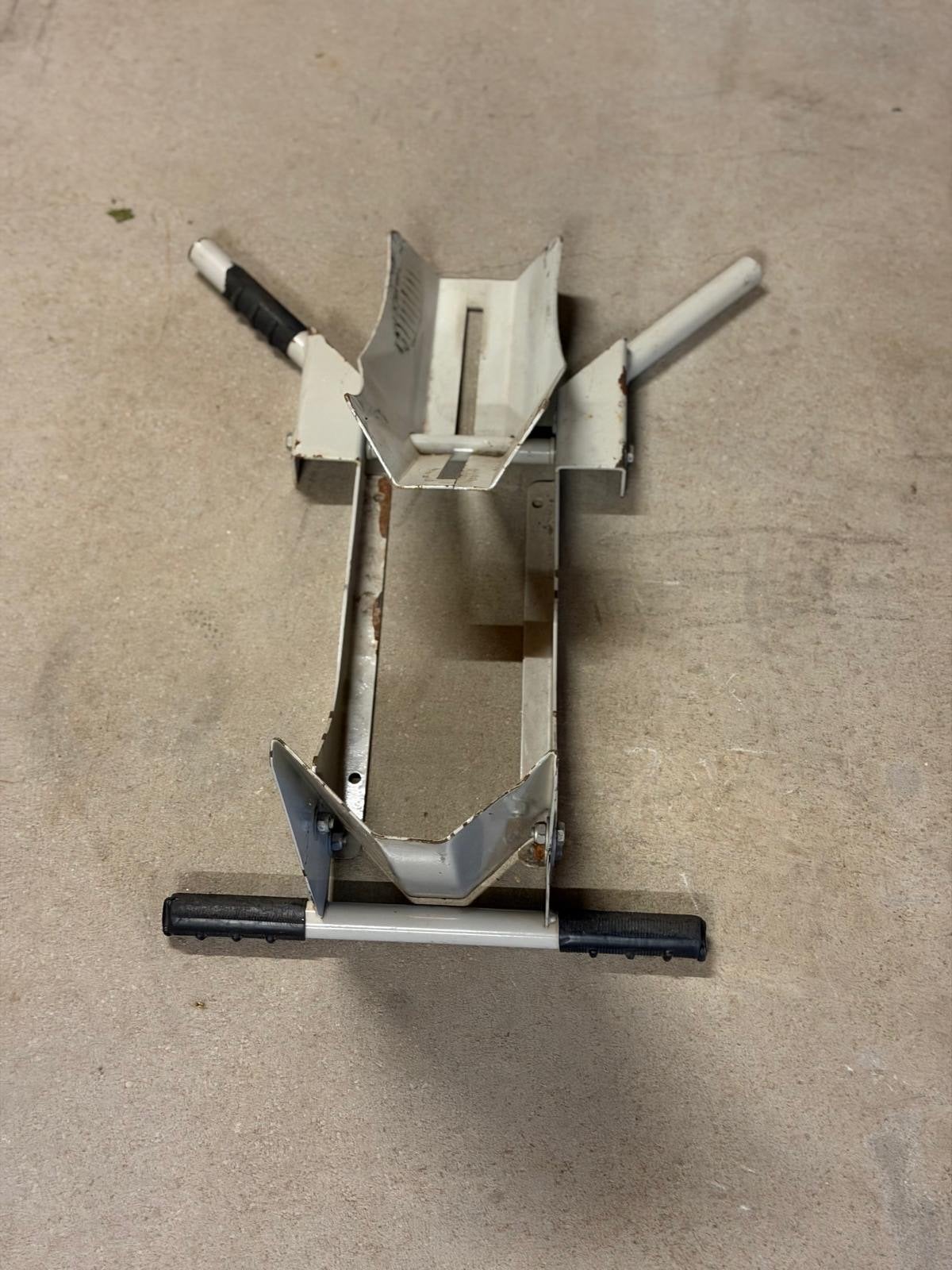 2 nette inrijklemmen voor een motor, Ophalen, Gebruikt
