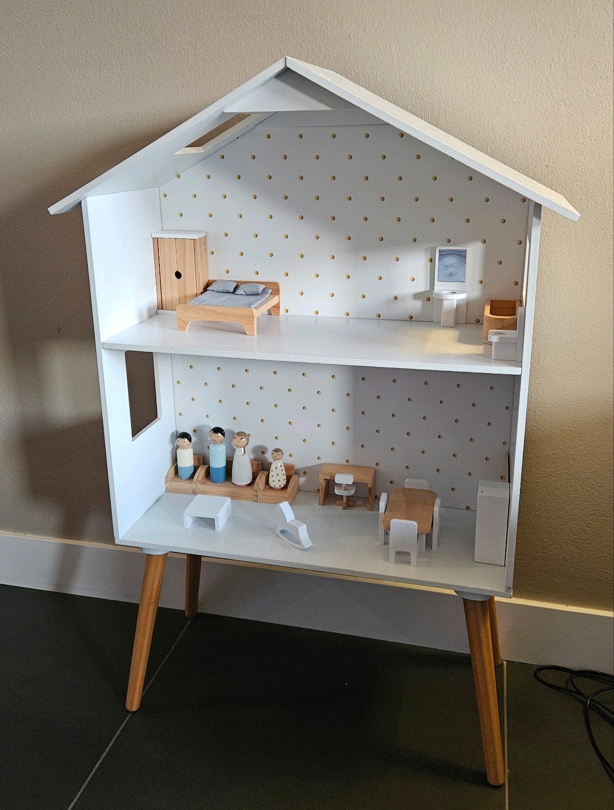 Petite Amélie Poppenhuis met Meubels en Poppetjes ZGAN, Ophalen, Zo goed als nieuw, Poppenhuis