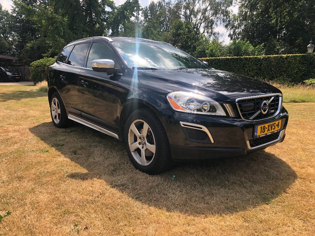 Volvo XC60 D4 Aut6 2012 Zwart, Auto's, Volvo, Euro 5, 15 km/l, Zwart, 1984 cc