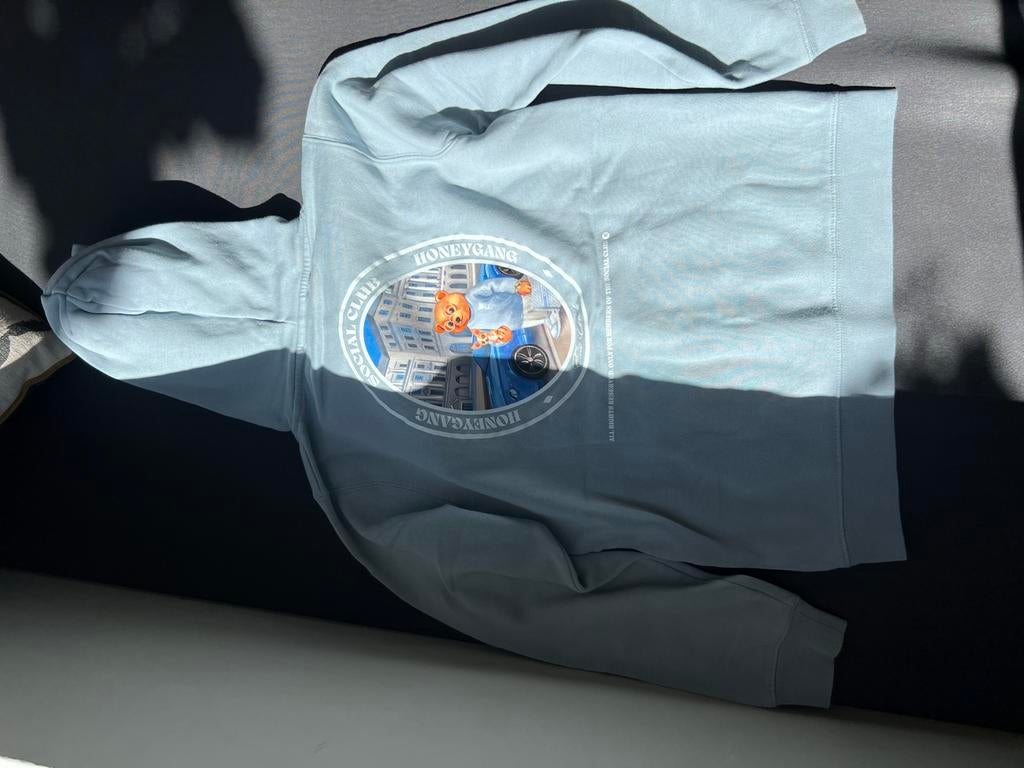 Honegang Social Club Hoodie - Lichtblauw, Ophalen of Verzenden, Nieuw, Maat 48/50 (M), Blauw