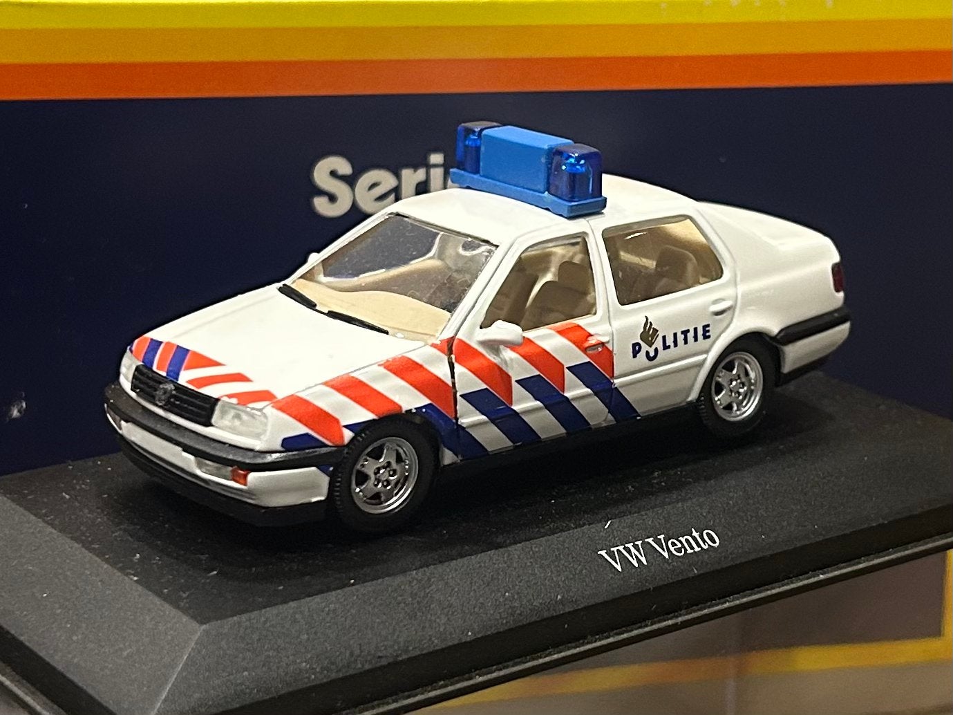 Schabak Volkswagen Vento VR6 Politie 1:43 OVP, Verzenden, Zo goed als nieuw, Auto, Overige merken