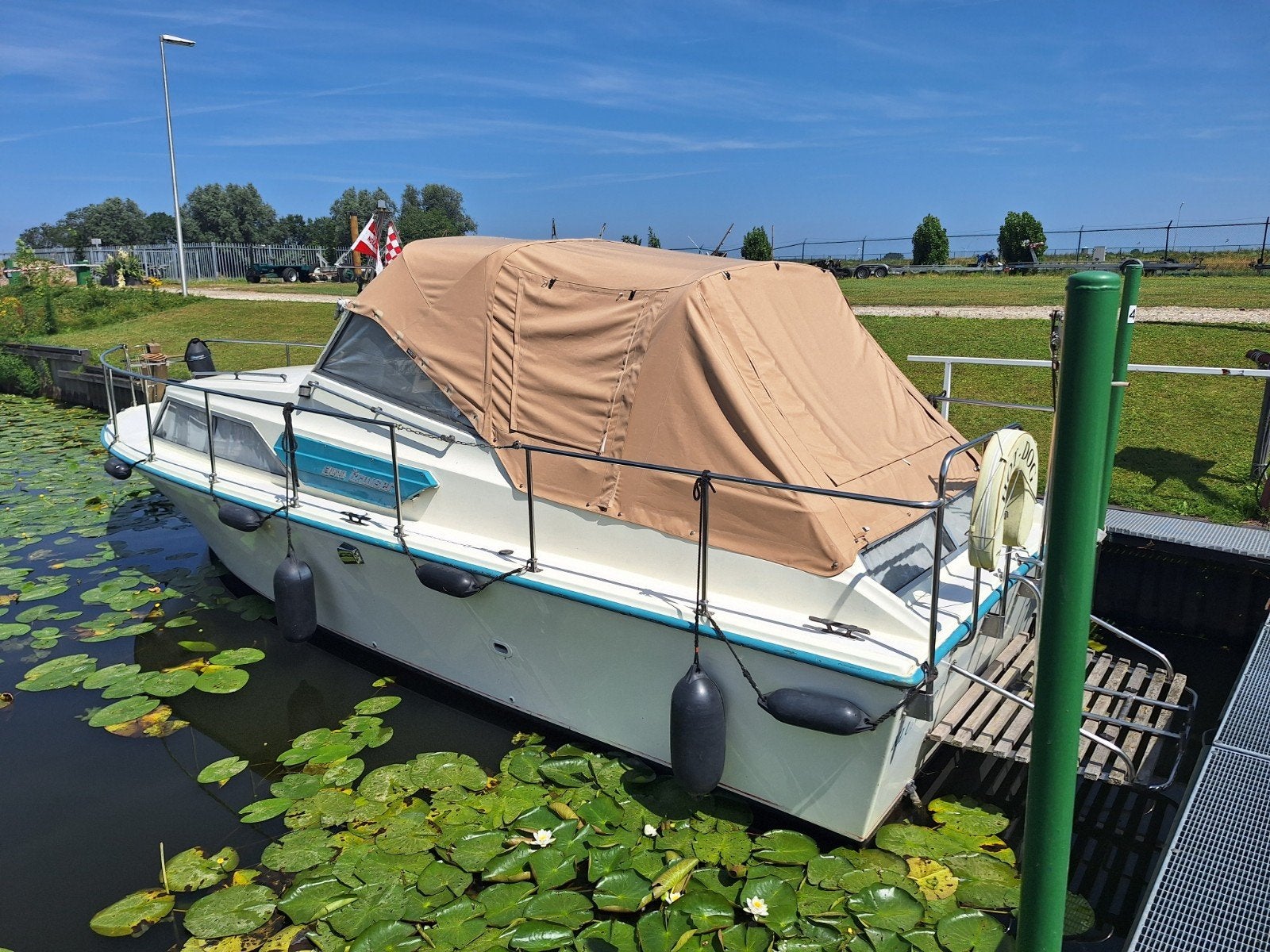 Fjord  9 m. Lengte over alles 3 m. Breed 3 m., Watersport en Boten, Motorboten en Motorjachten, 9 m, Gebruikt, Binnenboordmotor