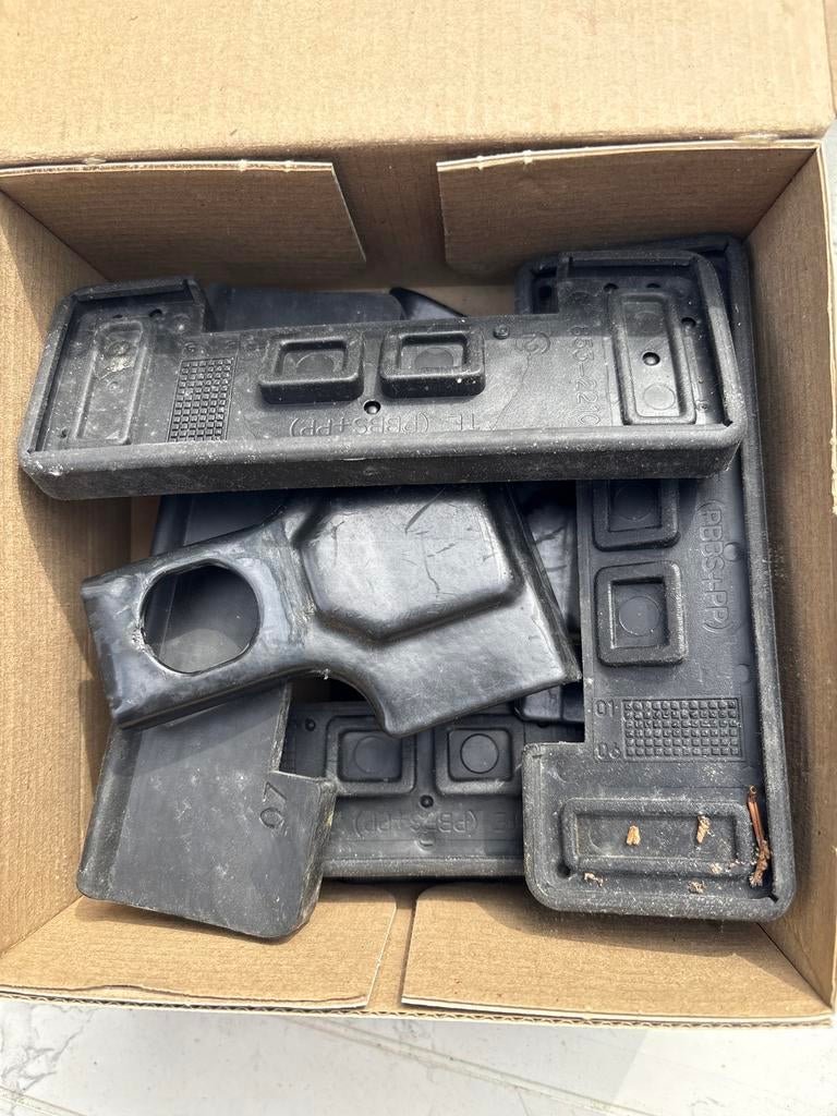 Thule kitset 1052 voor VW Lupo en Seat Arosa, Ophalen of Verzenden, Gebruikt