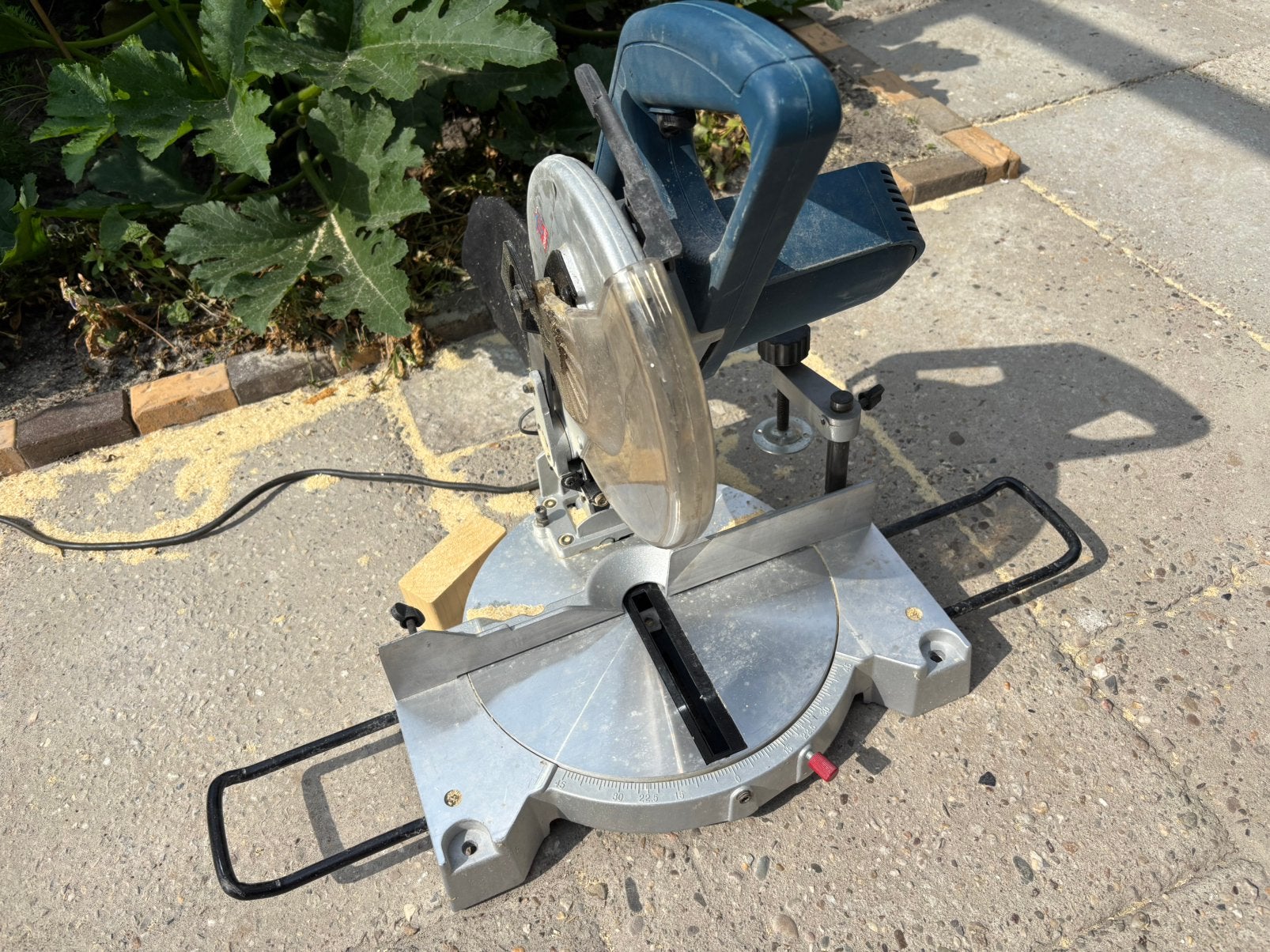 Elektrische Afkortzaag, Ophalen, Zo goed als nieuw, Afkortzaag, 30 tot 70 mm
