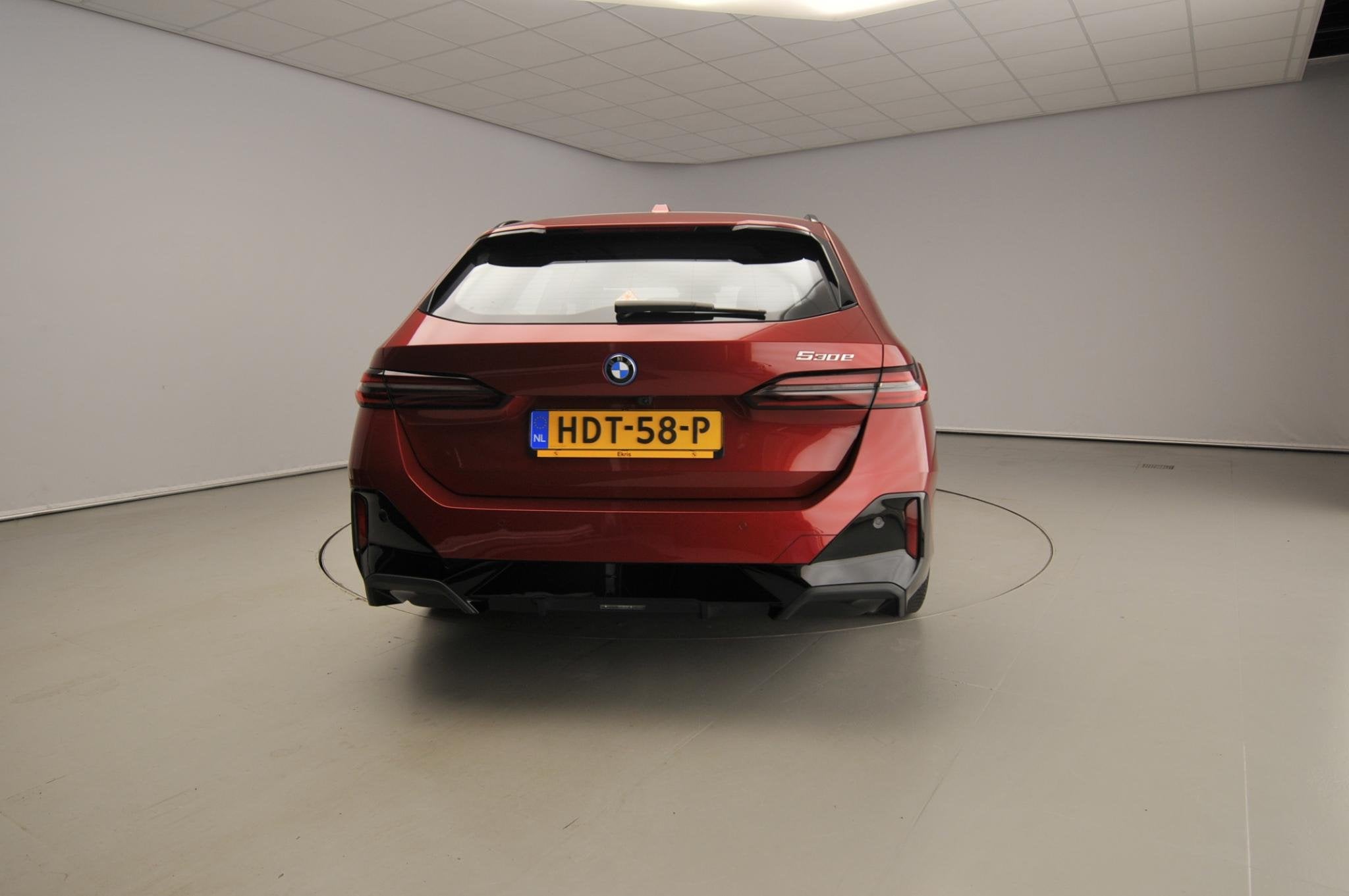 BMW 5 Serie Touring 530e | M-Sportpakket | LED | HUD | Activ, Auto's, Automaat, 4 cilinders, Met garantie (alle), 135 min