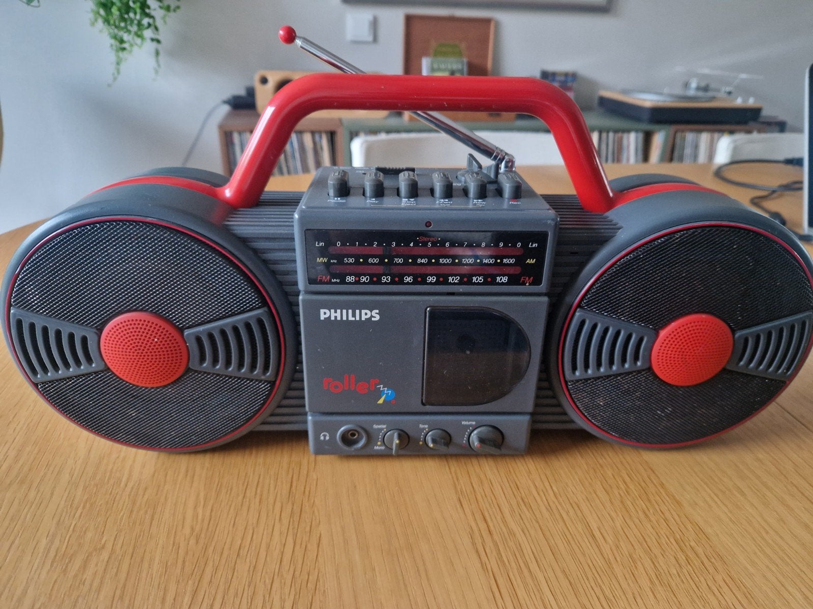 Philips D 8007 Moving Sound 'The Roller' Radio Ghettoblaster, Ophalen of Verzenden, Gebruikt, Radio
