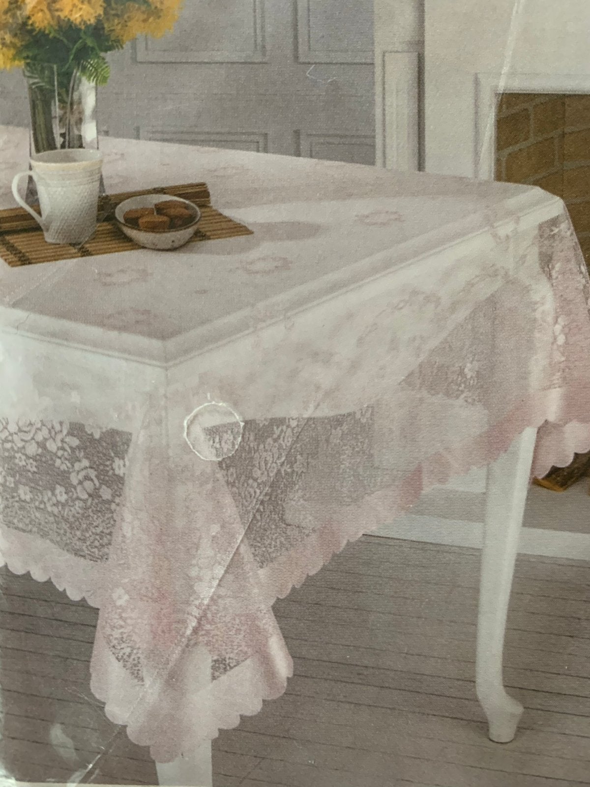 Zacht roze kanten tafelkleed 145x145 cm nieuw, Ophalen, Overige materialen, 145 cm, Vierkant