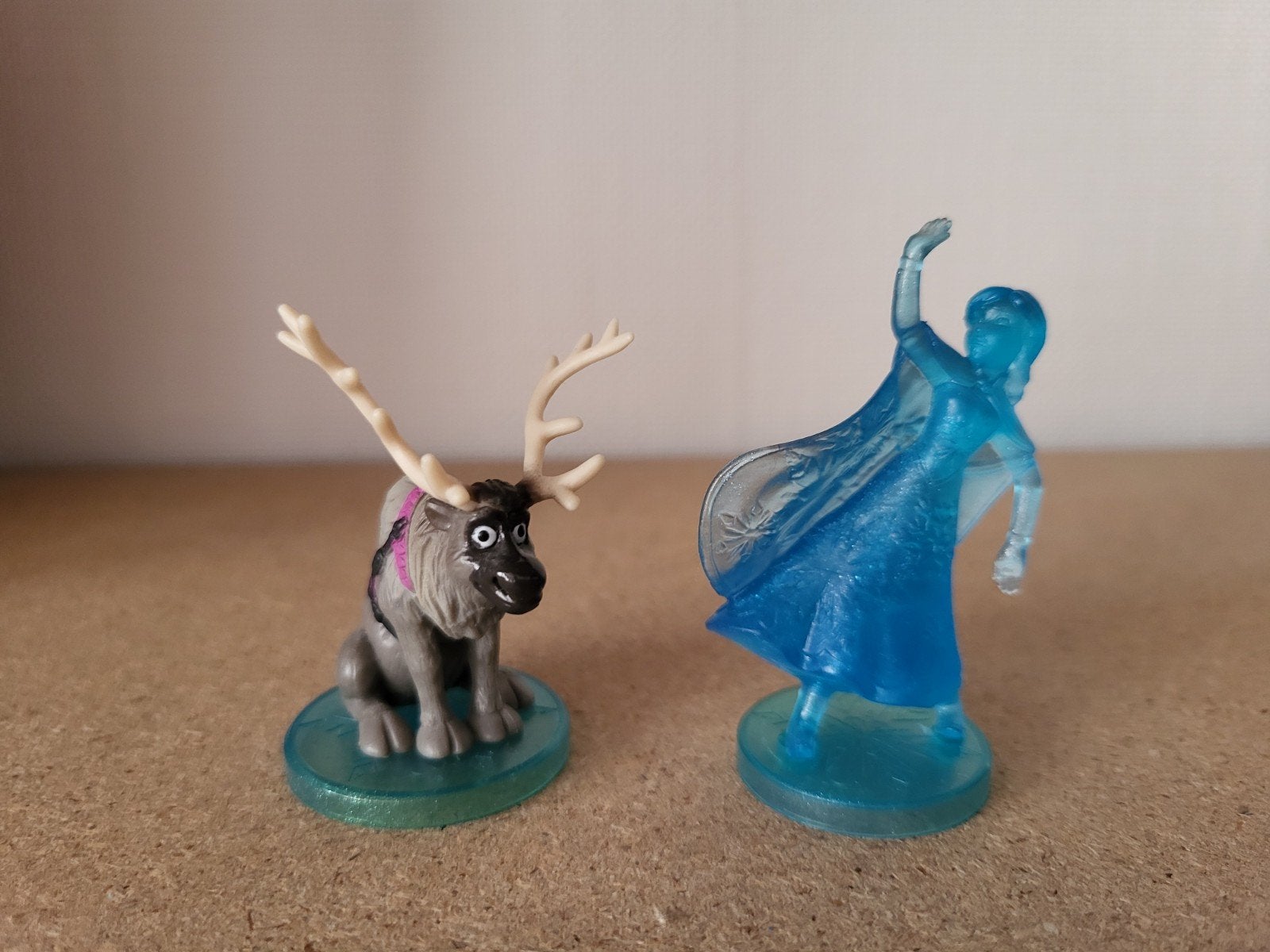 Disney Frozen Elsa en Sven figuren, Ophalen of Verzenden, Zo goed als nieuw
