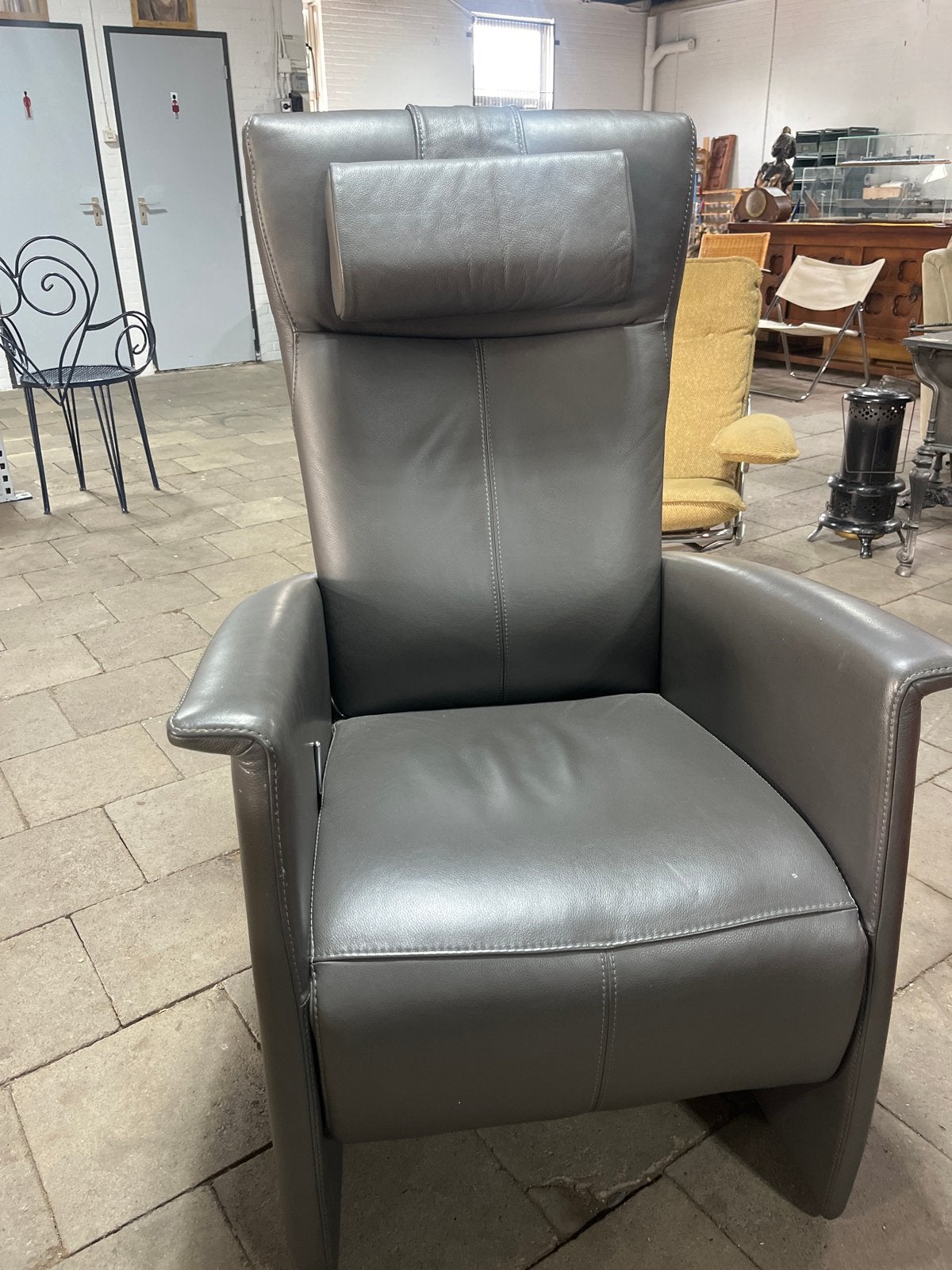 Prominent Relaxstoel - Grijs Leer, Huis en Inrichting, Fauteuils, Ophalen, Gebruikt, Leer, 75 tot 100 cm