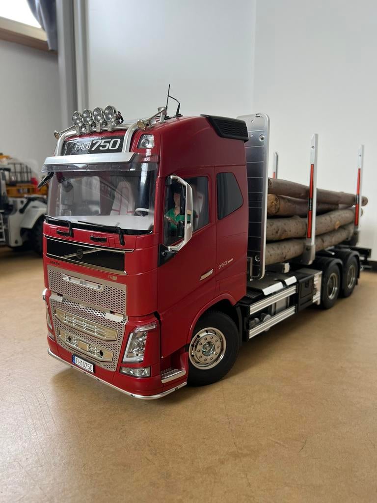 RC 1/14 Volvo Boomstammen truck vrachtwagen Tamiya, Ophalen of Verzenden, Zo goed als nieuw, Auto onroad