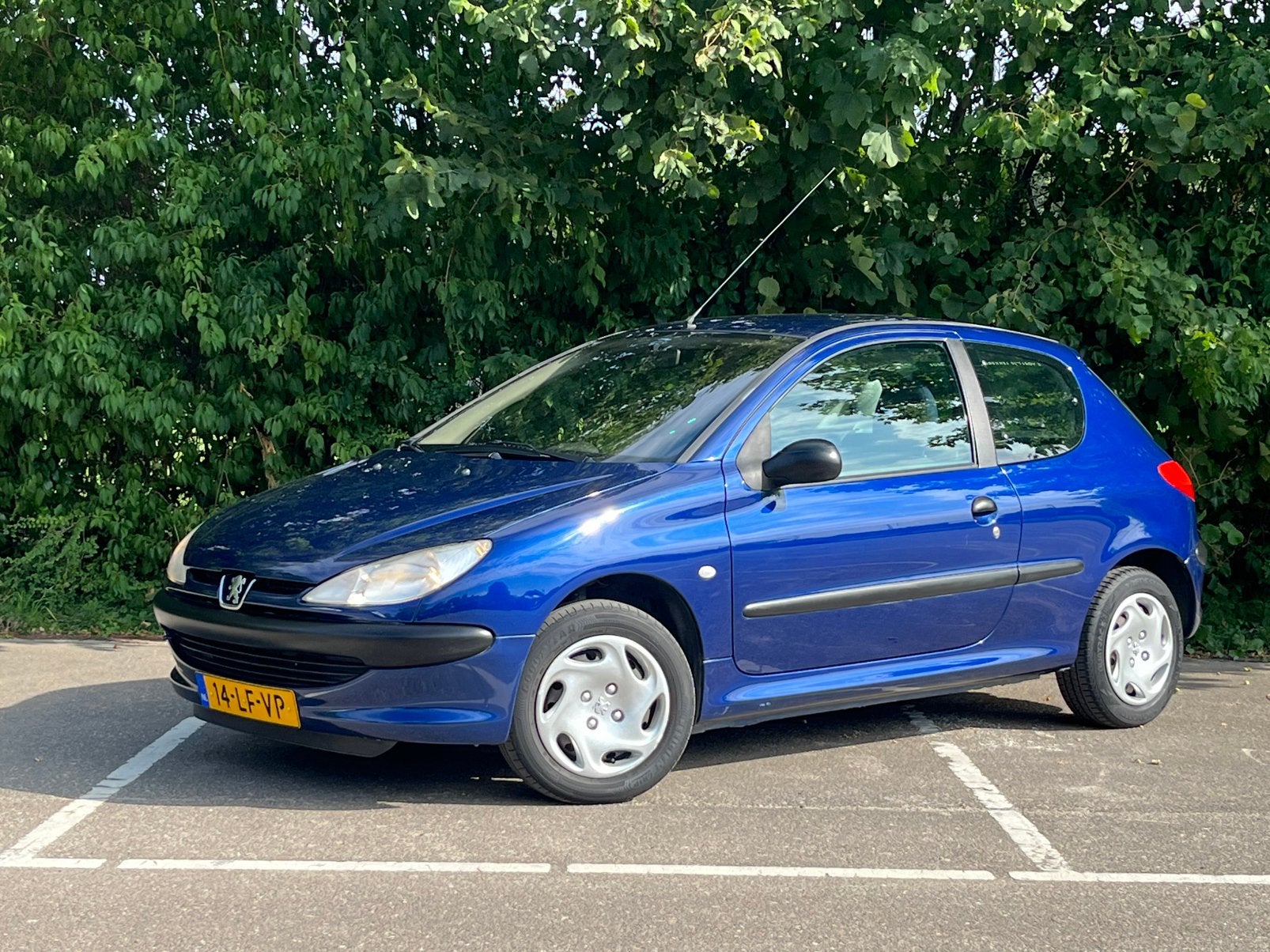 Peugeot 206 1.4 /NAP/AC/BLUETOOTH/TREKHAAK/APK, Auto's, Voorwielaandrijving, Euro 5, Stof, Sound system