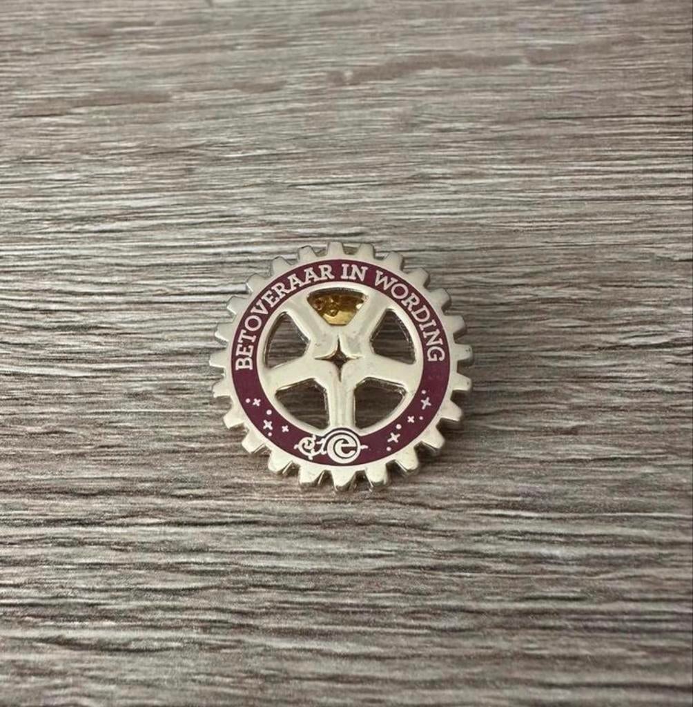 Efteling Pin, Verzamelen, Ophalen, Zo goed als nieuw, Button of Speldje