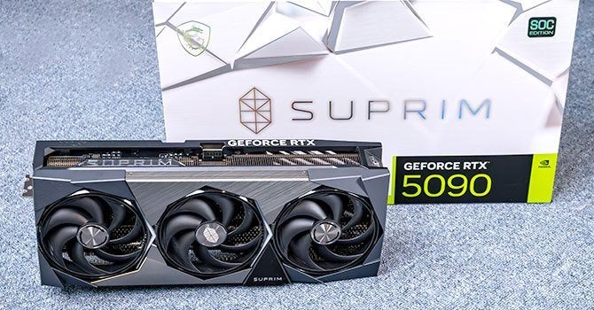 MSI Suprim GeForce RTX 5090, Computers en Software, Videokaarten, Zo goed als nieuw, Nvidia, PCI-Express 5.0, Overige soorten