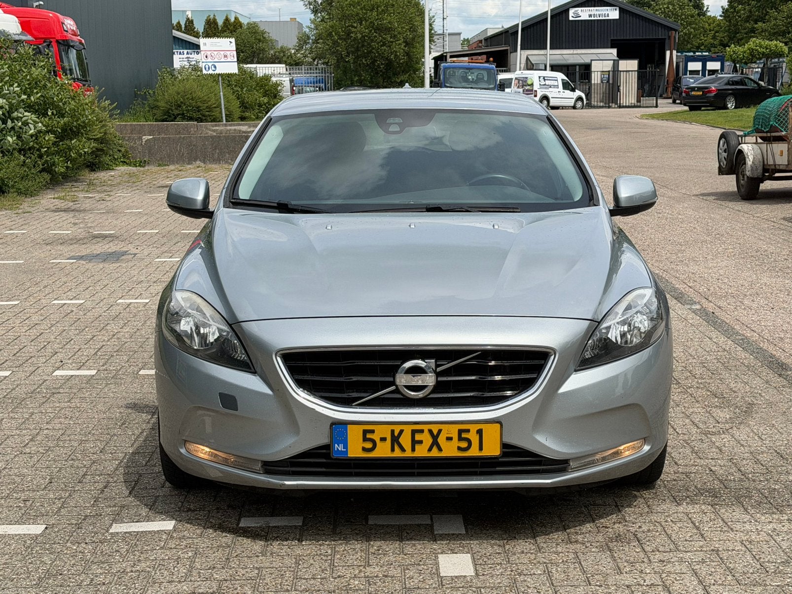 Volvo V40 1.6 T3 150PK 2013 Grijs, Voorwielaandrijving, 1596 cc, 4 cilinders, Origineel Nederlands