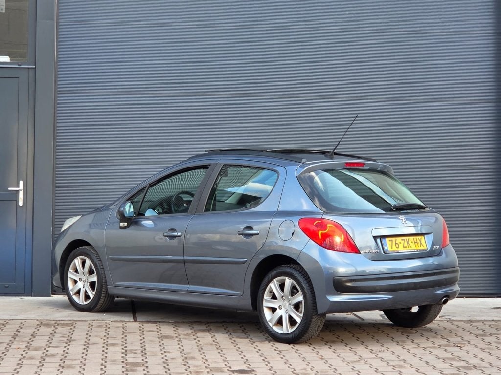 Peugeot 207 1.6 VTi XS Pack nap Panodak schuif/kantel, Gebruikt, 4 cilinders, 1209 kg, Bedrijf