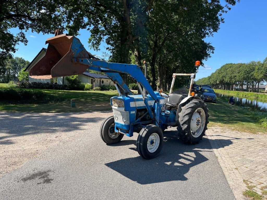 Ford 3000 met voorlader en hydraulische kiepbak, Zakelijke goederen, Agrarisch | Tractoren, Ophalen, Gebruikt, Ford, Tot 80 Pk