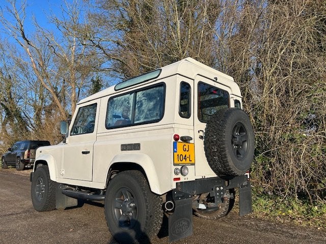 Land Rover Defender 2.4 TD 90 SW SE Piet Boon DEF 17, Auto's, Dealer onderhouden, Gebruikt, 4 cilinders, 1795 kg