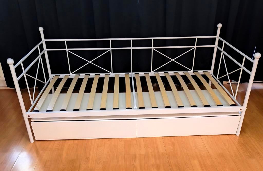 Stevig bedbank 90x200 met lade en lattenbodem, Ophalen, Gebruikt, 90 cm, Eenpersoons