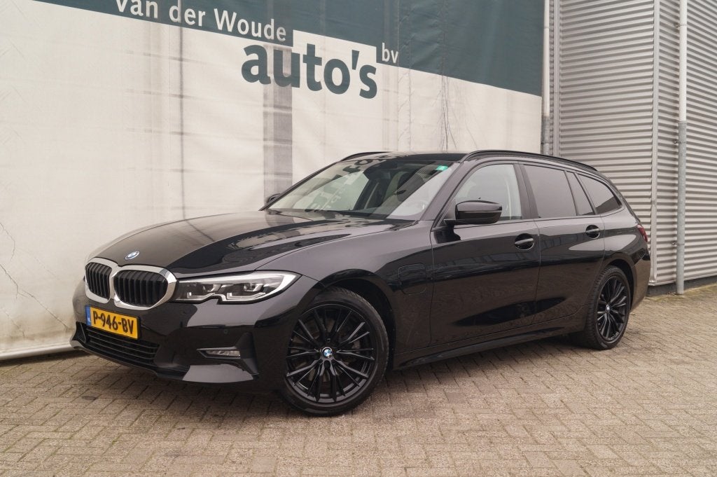 BMW 3 Serie Touring 320e PHEV Business Edition -LEER-TREKHAA, Auto's, BMW, 1998 cc, Gebruikt, Euro 6, 4 cilinders