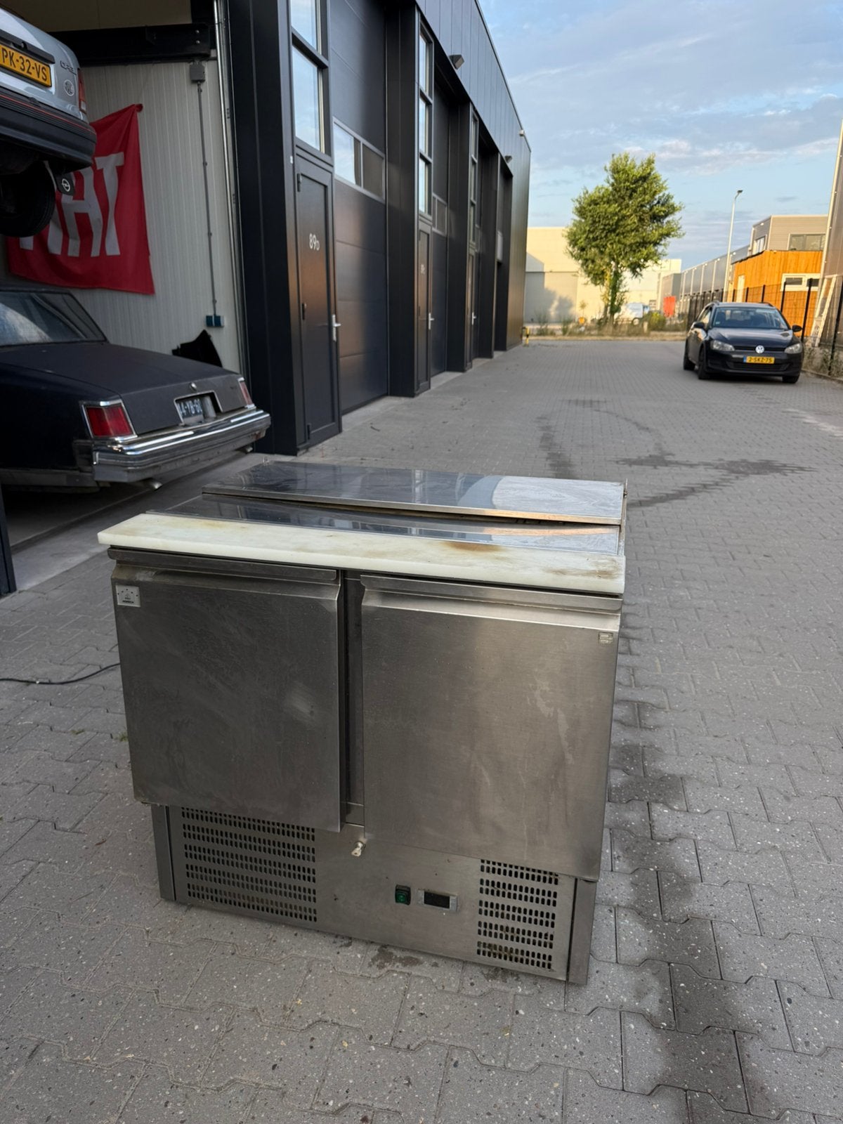 RVS werkbank met 2 deuren, Doe-het-zelf en Verbouw, Ophalen, Gebruikt