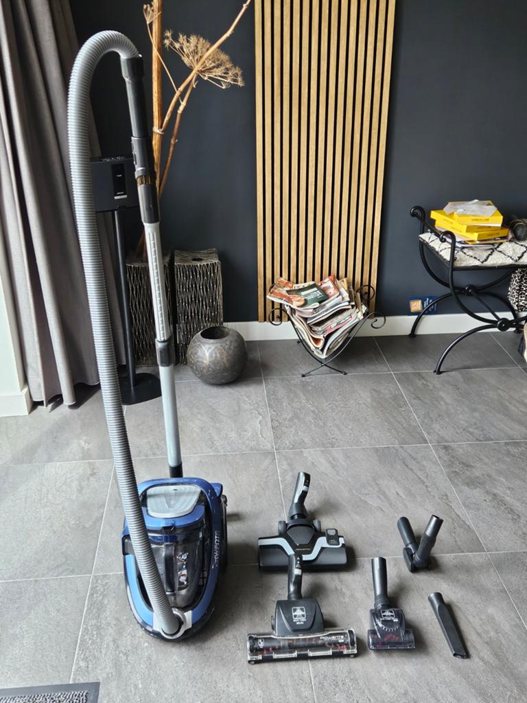 Rowenta Silence Force Cyclonic Stofzuiger met accessoires, Rowenta, Gebruikt, Ophalen of Verzenden, Sledestofzuiger