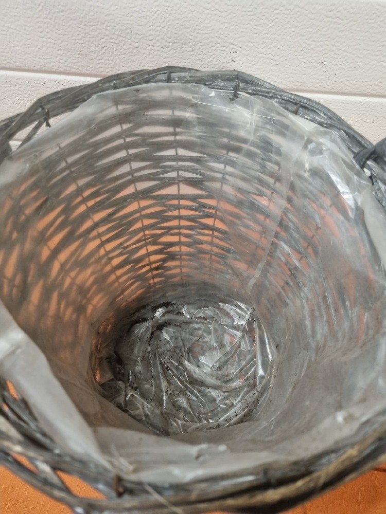 plantenmand riet met plastic, Huis en Inrichting, Ophalen of Verzenden, 'T Olde Gre-j, Info@toldegrej.nl, Endepoelstraat 20f Didam
