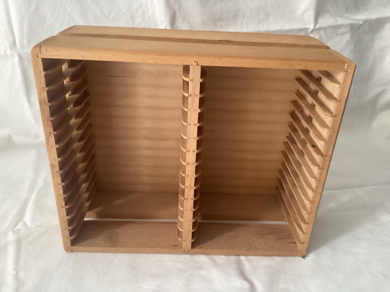 IKEA CD rek van hout, Huis en Inrichting, Gebruikt, 75 tot 150 discs, Ophalen of Verzenden, Cd's