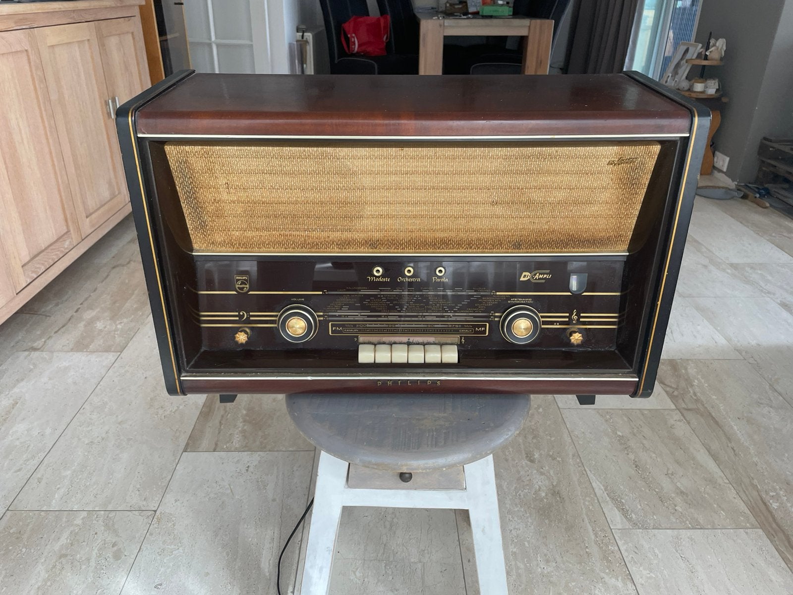 Antieke radio, Ophalen