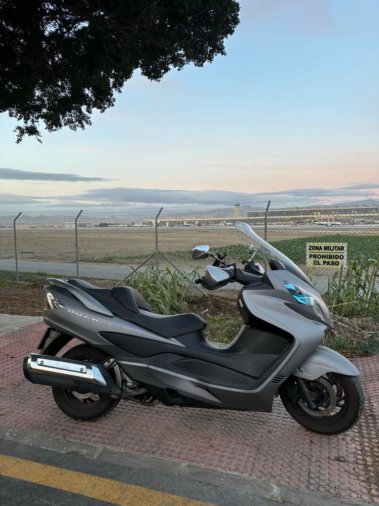 Suzuki Burgman 400 Motorscooter - 2016, Motoren, Particulier