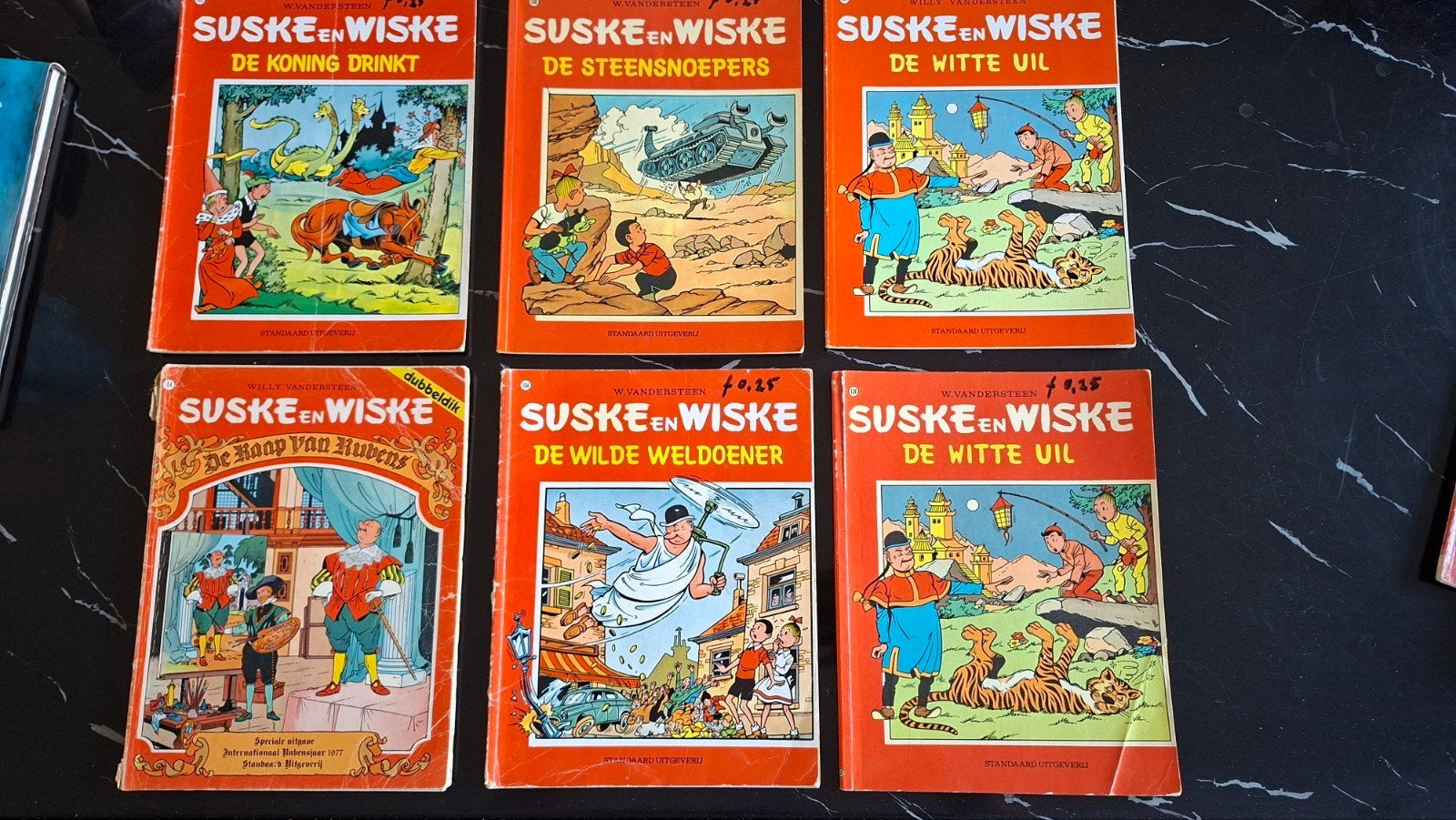 20 Suske en Wiske's en een Dambord Leuk voor de Vakantie!, Meerdere stripboeken, Ophalen, Gelezen