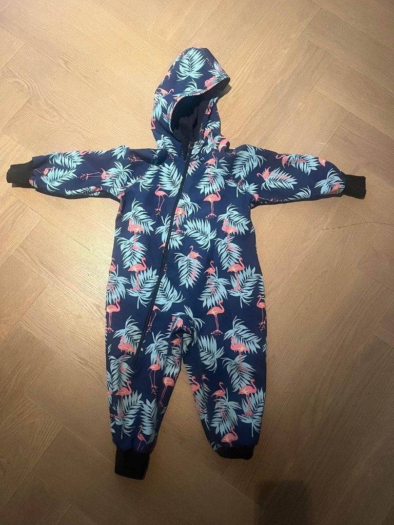 iIELM Softshell pak maat 98 / waterdicht, Kinderen en Baby's, Kinderkleding | Maat 98, Overige typen, Jongen of Meisje, Zo goed als nieuw