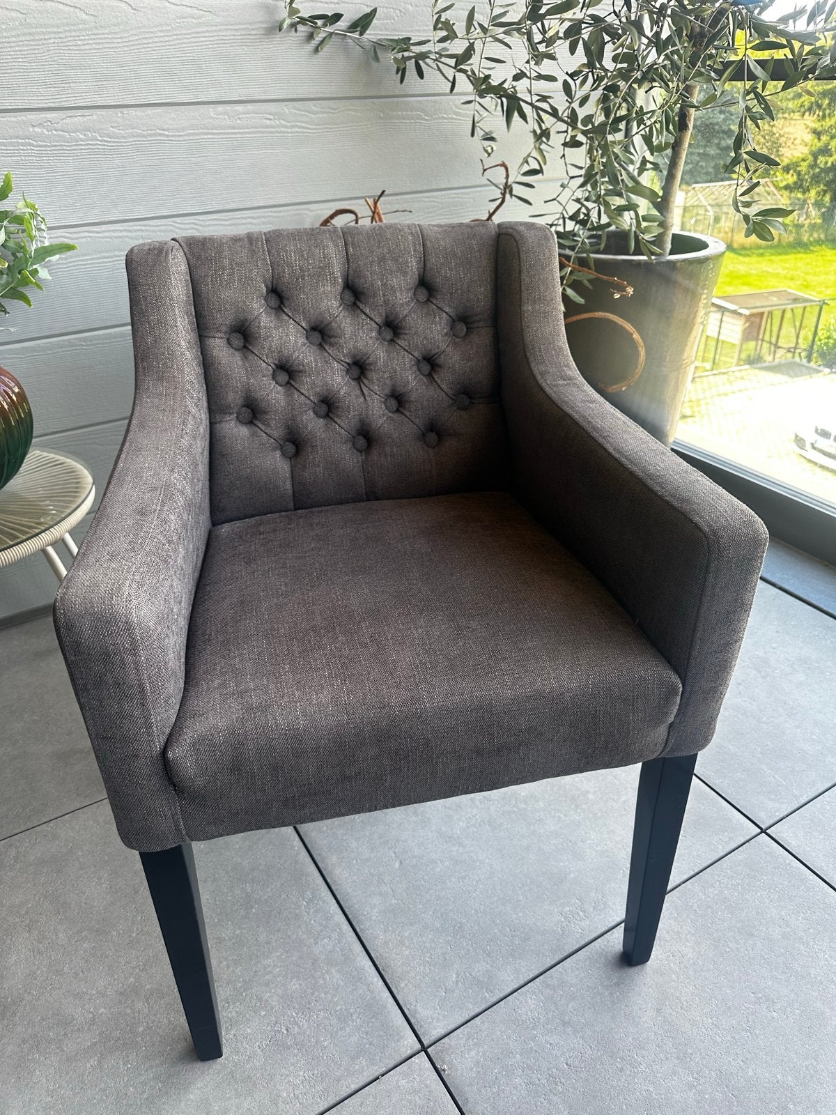 Stijlvolle eetkamerstoelen van t merk “Urban Sofa”, Huis en Inrichting, Stoelen, Ophalen, Bruin, Zo goed als nieuw, Vier