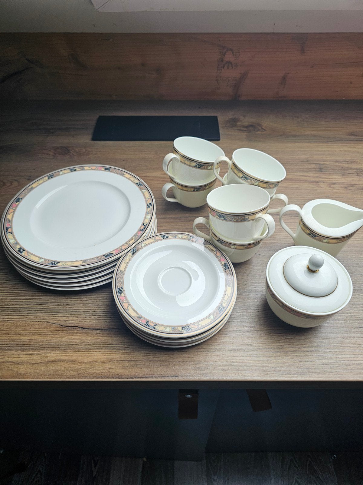 Hutschenreuther servies, Ophalen of Verzenden, Zo goed als nieuw, Porselein, Overige stijlen