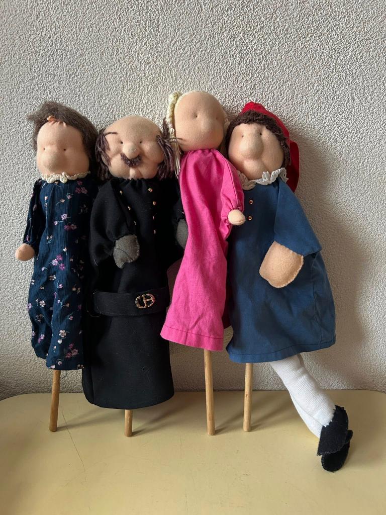 4 antroposofische poppenkastpoppen, Ophalen of Verzenden, Gebruikt, Overige typen