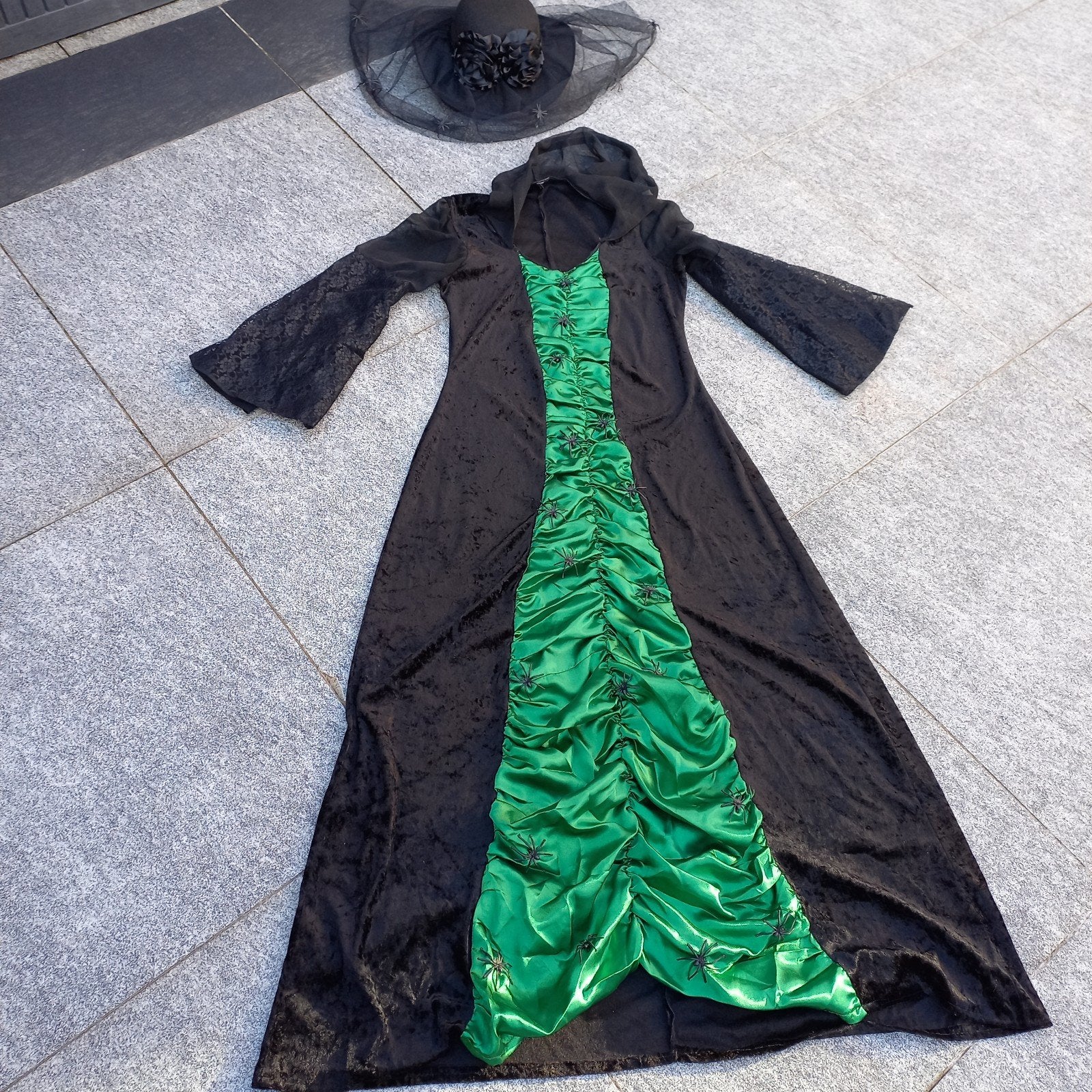 super leuke lange jurk voor Helloween maat S nu met hoed, Ophalen of Verzenden, Zo goed als nieuw, Halloween, Kleding