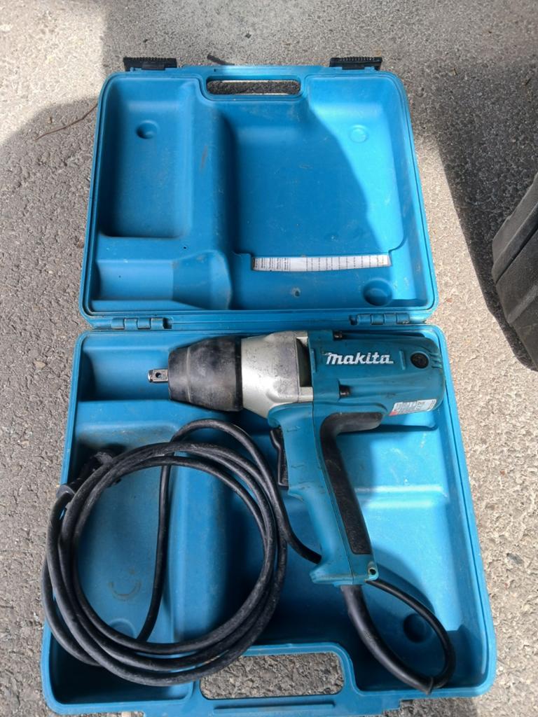 Makita TW0350 Slagmoersleutel - Krachtige 400W machine, Verzenden, Overige typen