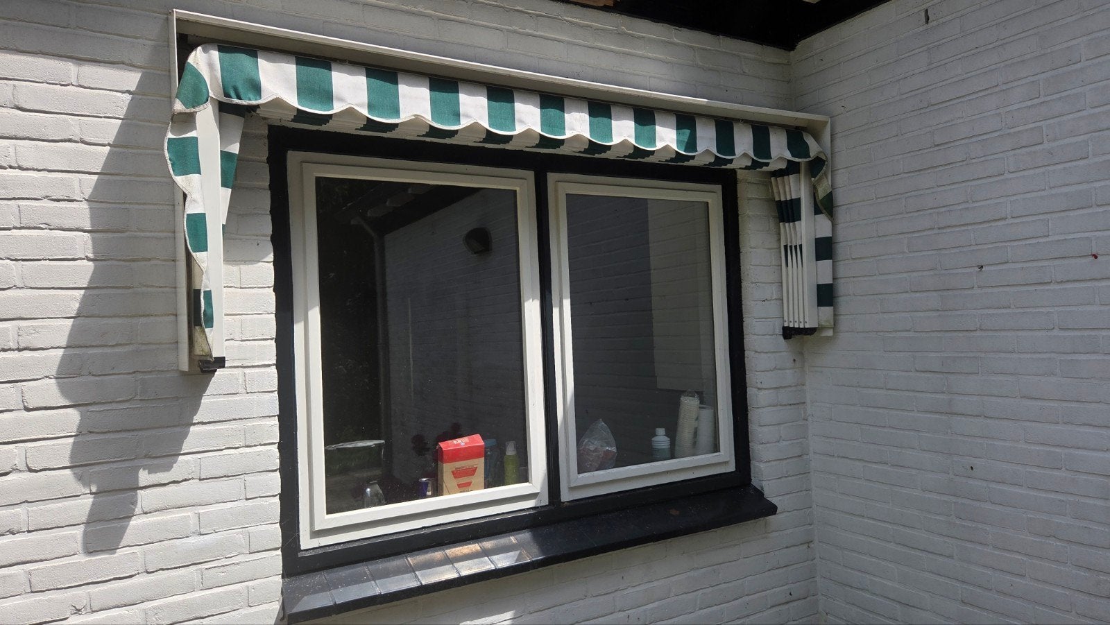 Markies zonnescherm groen/wit gestreept verschillende maten, Tuin en Terras, Zonneschermen, Ophalen, Gebruikt, Elektrisch, 150 tot 300 cm