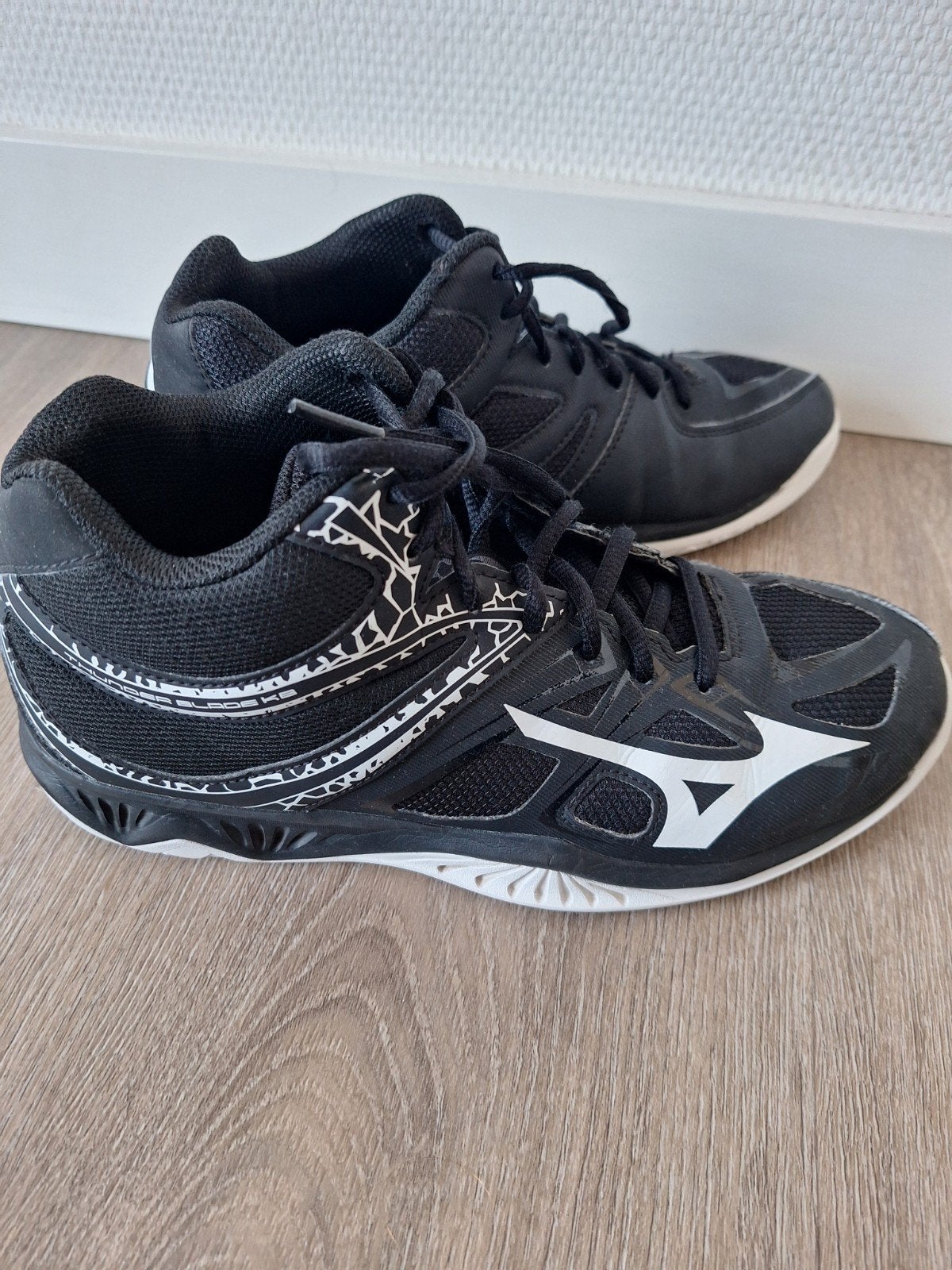 Mizuno zaalschoenen maat 40, Sport en Fitness, Ophalen, Zo goed als nieuw, Schoenen