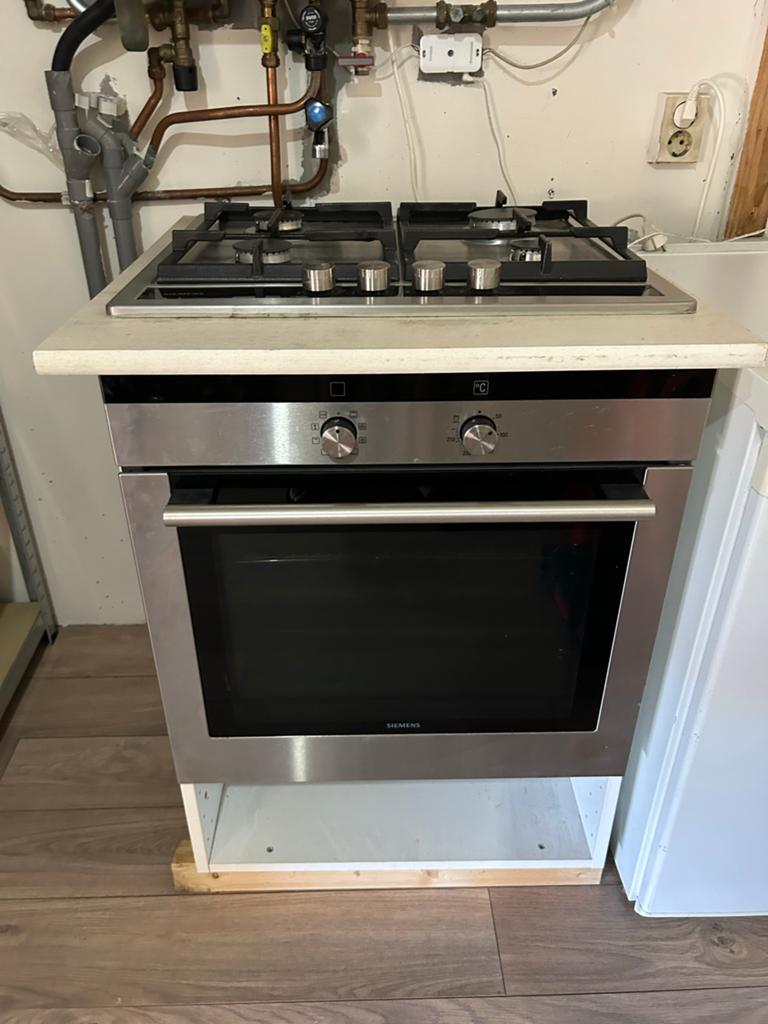 Siemens Inbouw Oven met Gasfornuis - Zo goed als nieuw, Ophalen, Hete lucht, 60 cm of meer, 4 kookzones