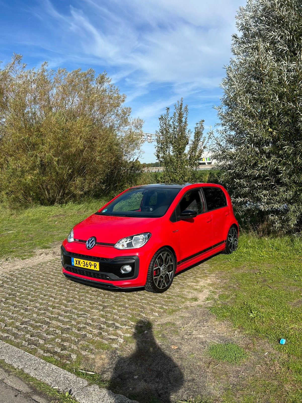 Volkswagen up! 1.0 TSI GTI 115PK 5D 2018 Rood, Auto's, Voorwielaandrijving, 970 kg, 40 €/maand, Up!